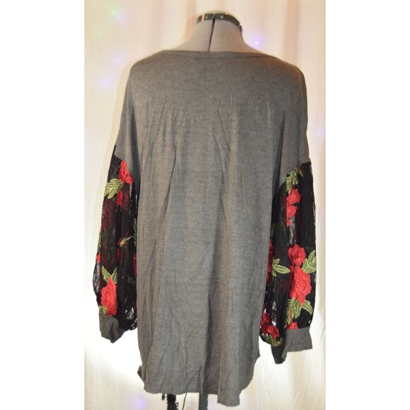 The Blue Briar Gray/ Rose Lace Top size 3X - Picture 3 of 5